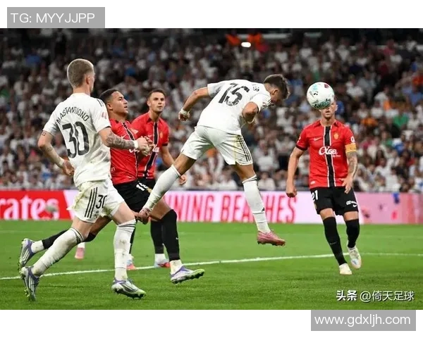 足球明星每天训练时长揭秘他们如何保持巅峰状态与竞技水平